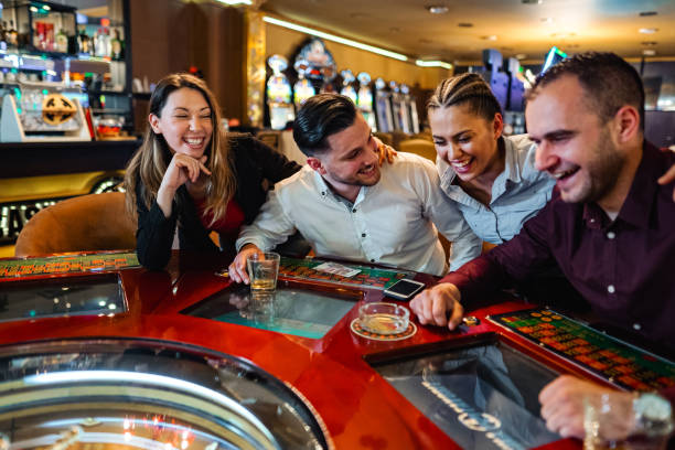 Live Dragon Tiger table with Cash Out button displayed on olxtotto platform